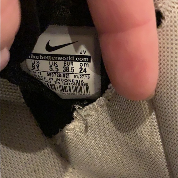 Black Roche - Picture 3 of 4